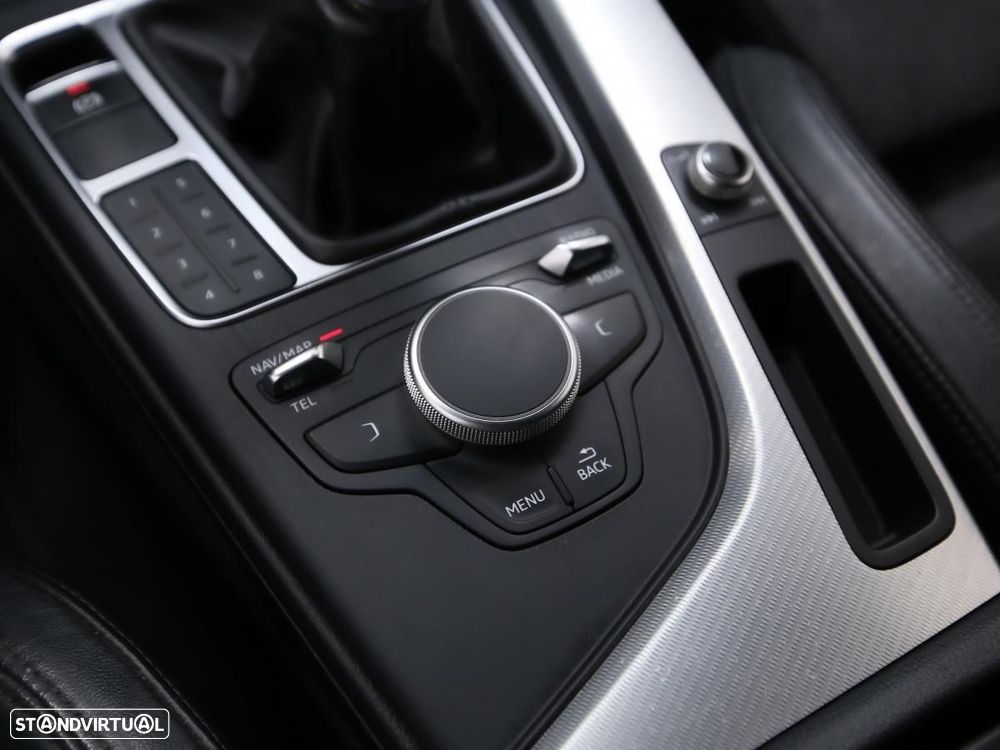 Audi A4 2.0 TDI - 17