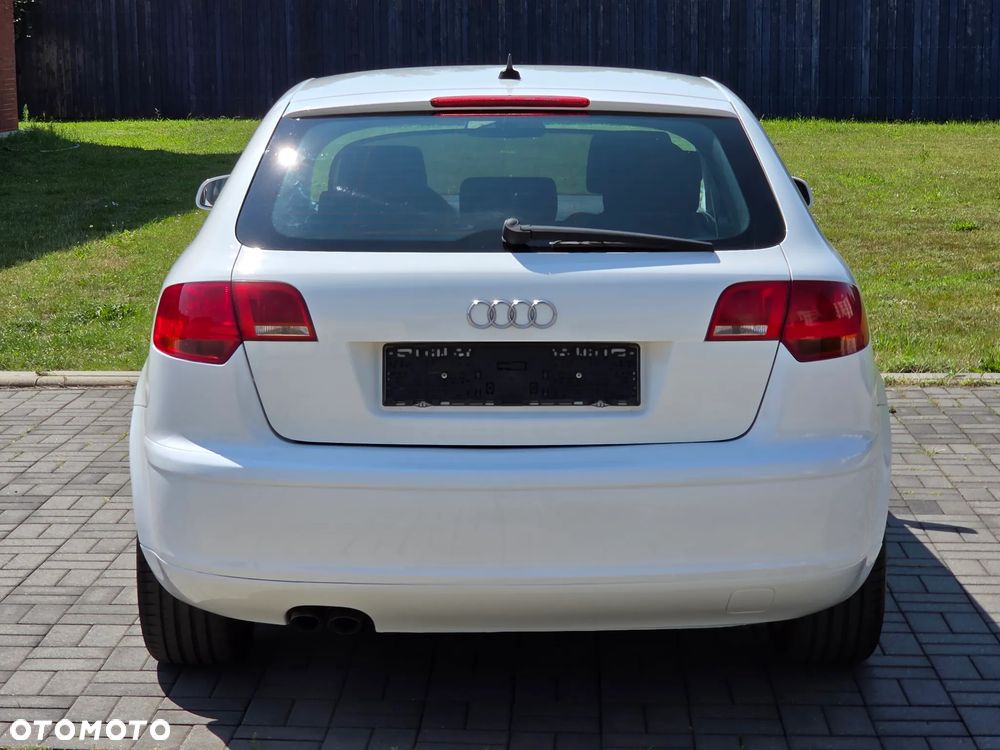 Audi A3 Sportback 1.9 TDI DPF Ambiente - 4