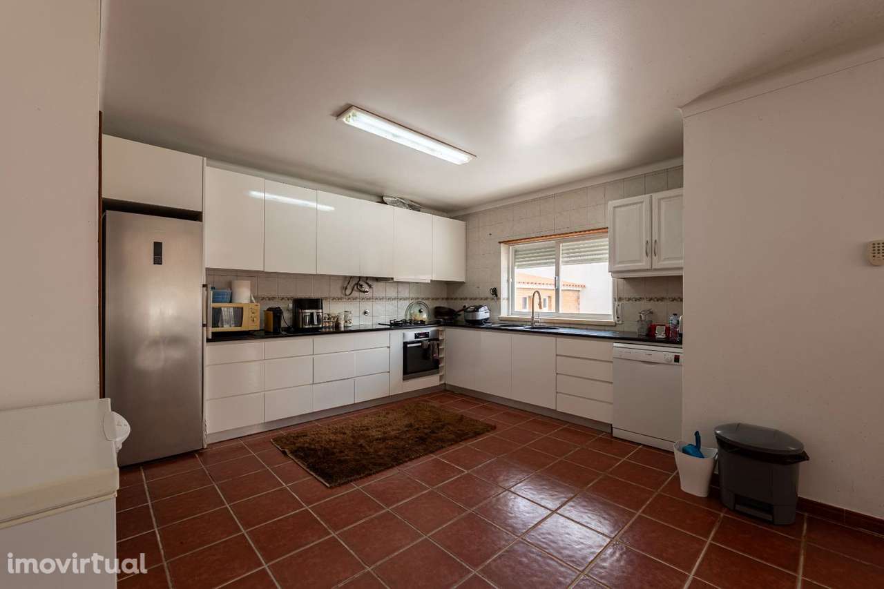 Moradia T4+1 a 1h de Lisboa - Grande imagem: 2/29