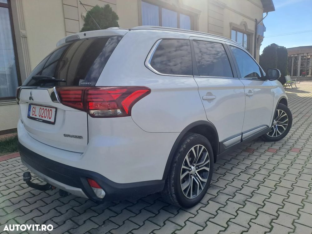 Mitsubishi Outlander 2.2 DI-D 4WD Instyle - 7