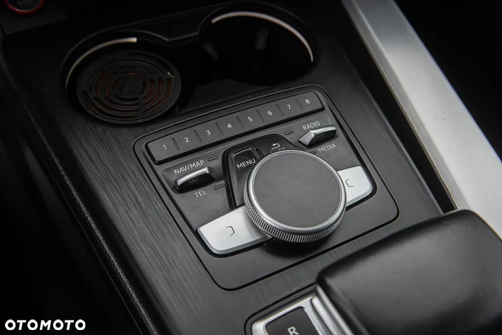 Audi A4 Limousine - 31