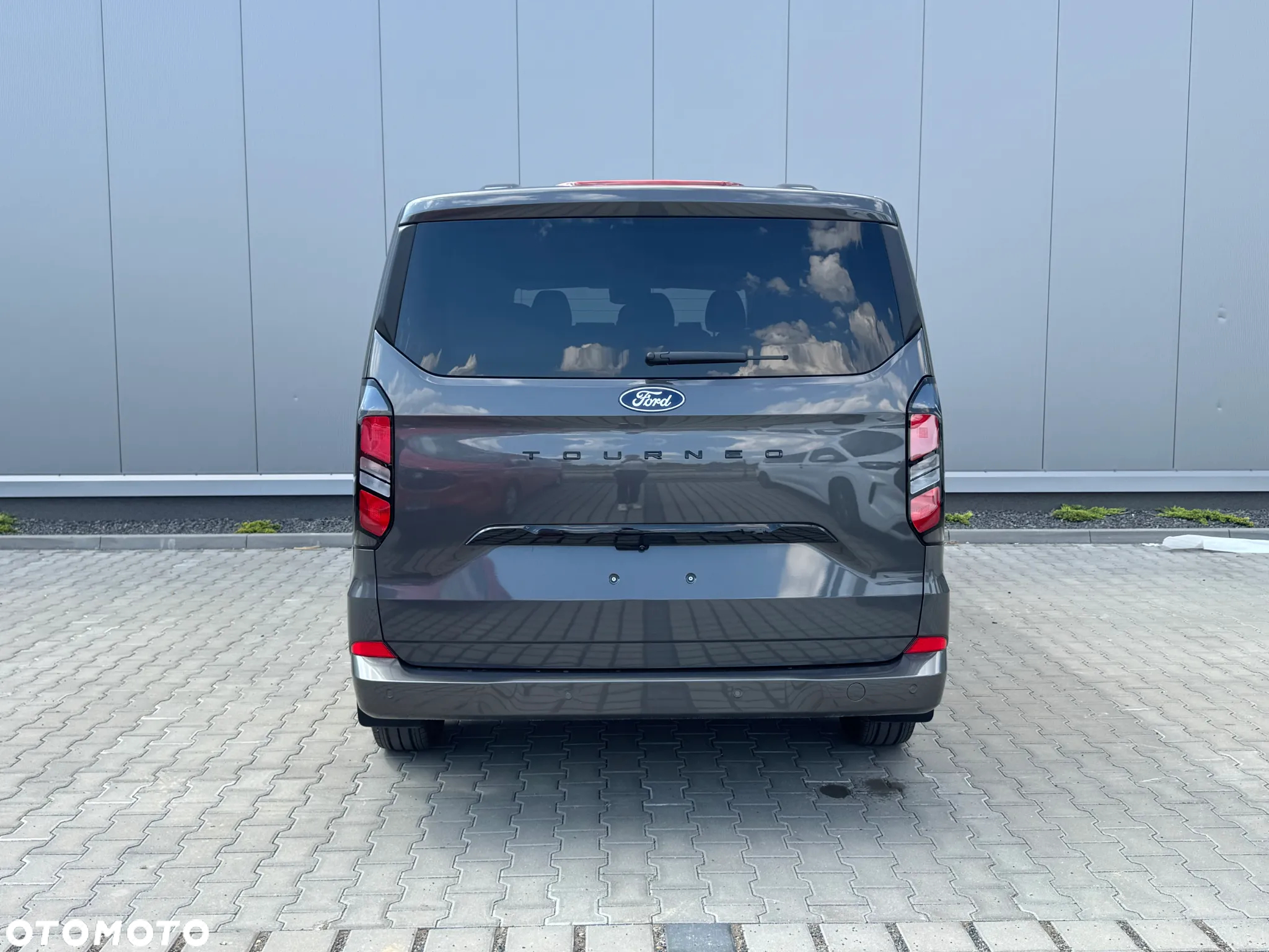 Ford Tourneo Custom 2.0 EcoBlue L2 Titanium SelectShift - 10