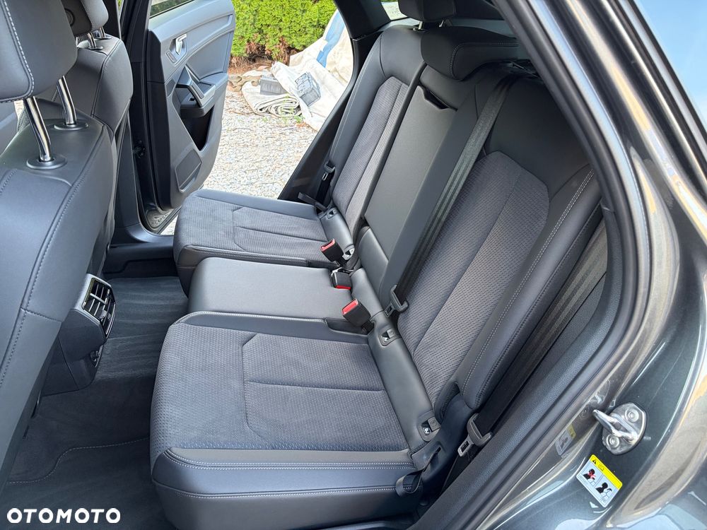 Audi Q3 Sportback 40 TFSI Quattro S-Line S tronic - 16