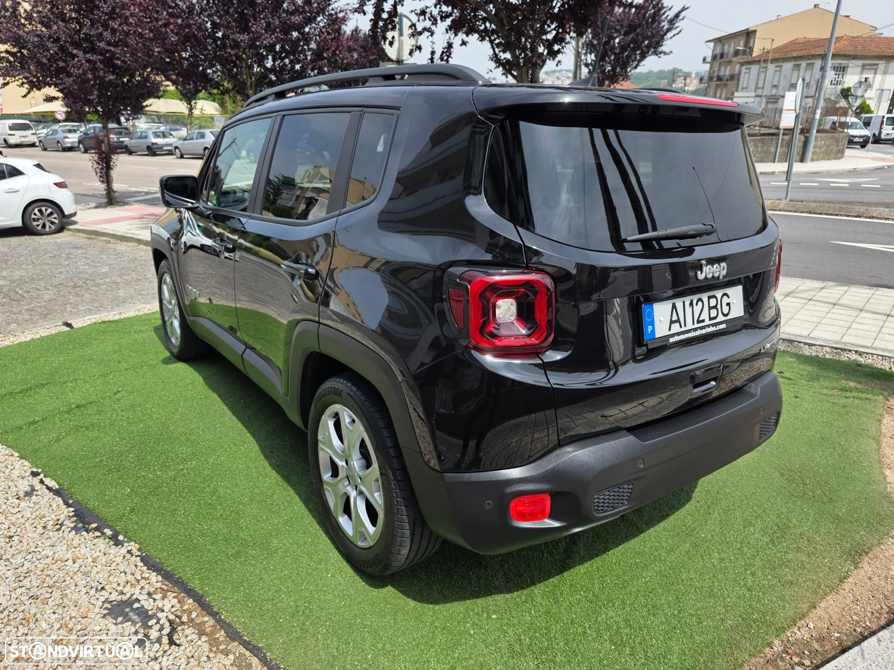 Jeep Renegade 1.3 T Limited S DCT - 30