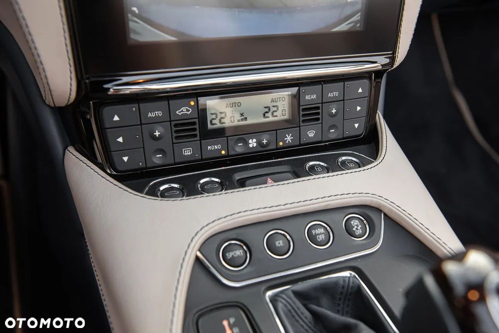 Maserati GranCabrio - 21