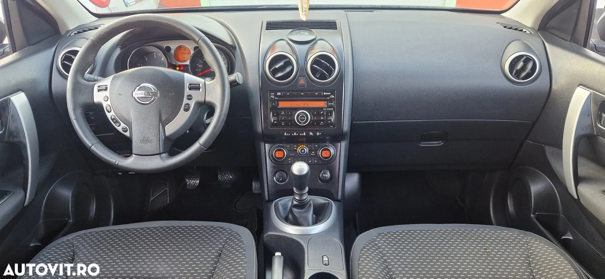 Nissan Qashqai 1.5 dCi DPF acenta - 17