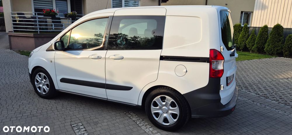 Ford Transit Courier Trend - 11