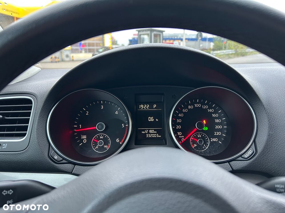 Volkswagen Golf 1.6 TDI Highline DSG - 20