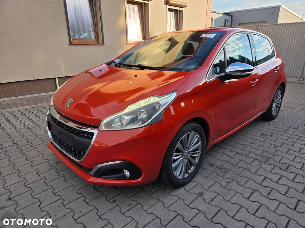 Peugeot 208 1.2 PureTech GPF Allure S&S - 2