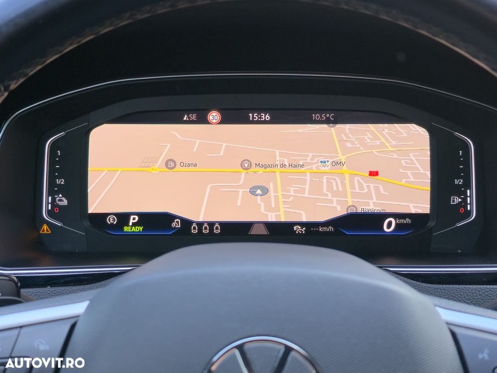 Volkswagen Passat - 17