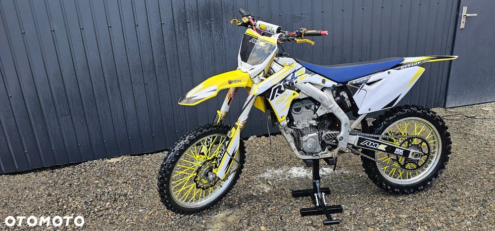Suzuki RM-Z - 1