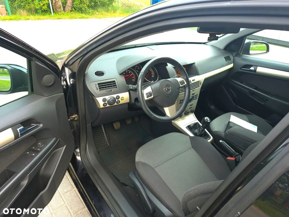 Opel Astra 1.6 Comfort / Cool - 17