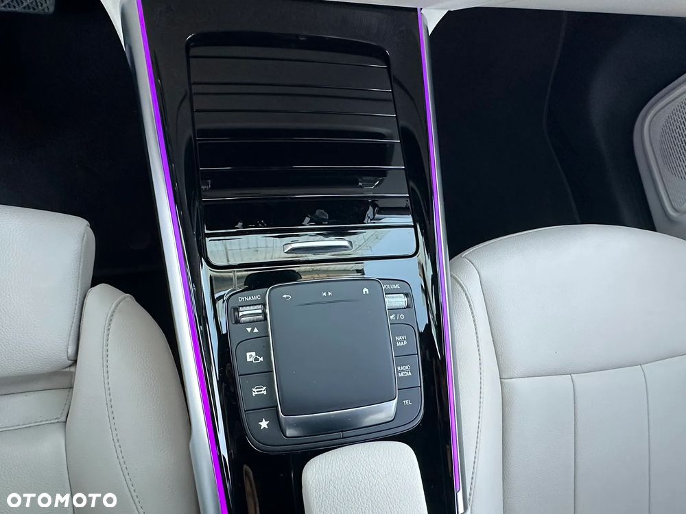 Mercedes-Benz EQB 250 66.5kWh Progressive - 32