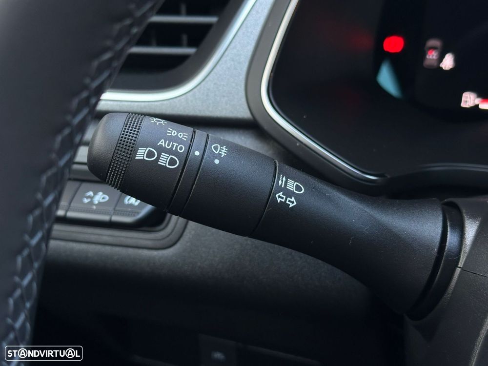 Renault Captur 1.0 TCe Techno Bi-Fuel - 18