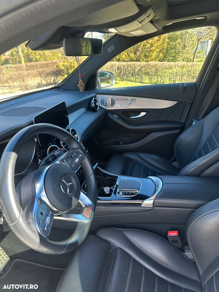 Mercedes-Benz GLC 300 d 4MATIC 9G-TRONIC - 12