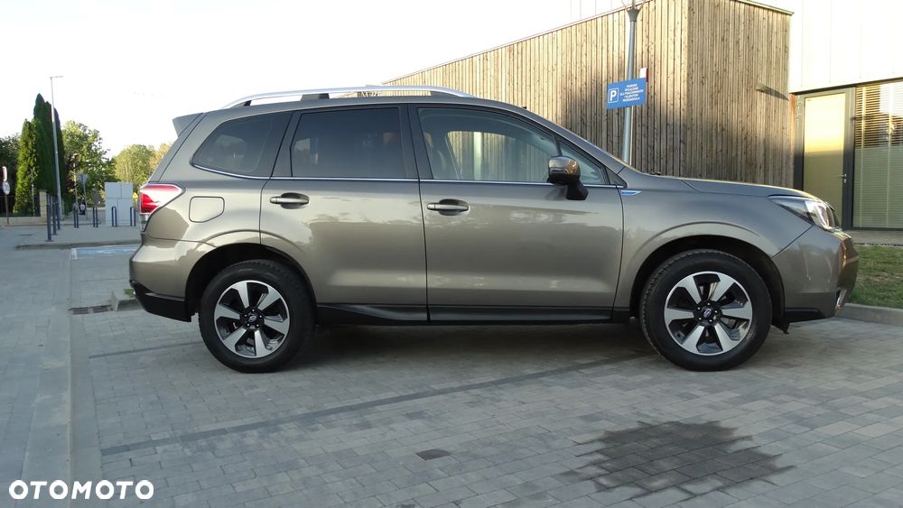 Subaru Forester 2.0 i Exclusive Lineartronic - 7