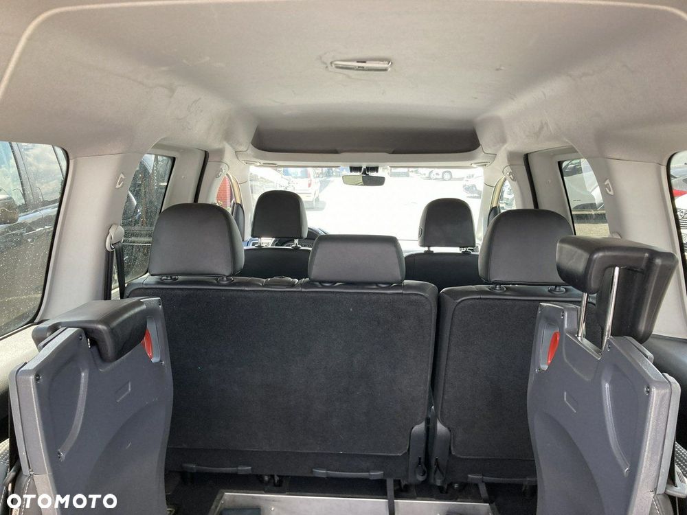 Volkswagen Caddy - 23