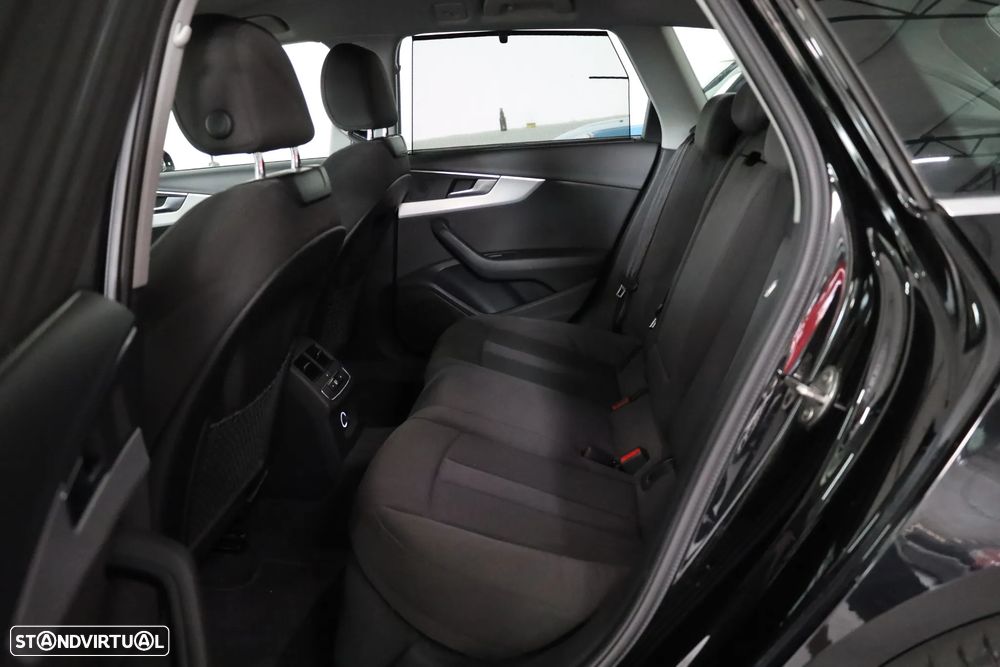 Audi A4 2.0 TDI S-line S tronic - 20