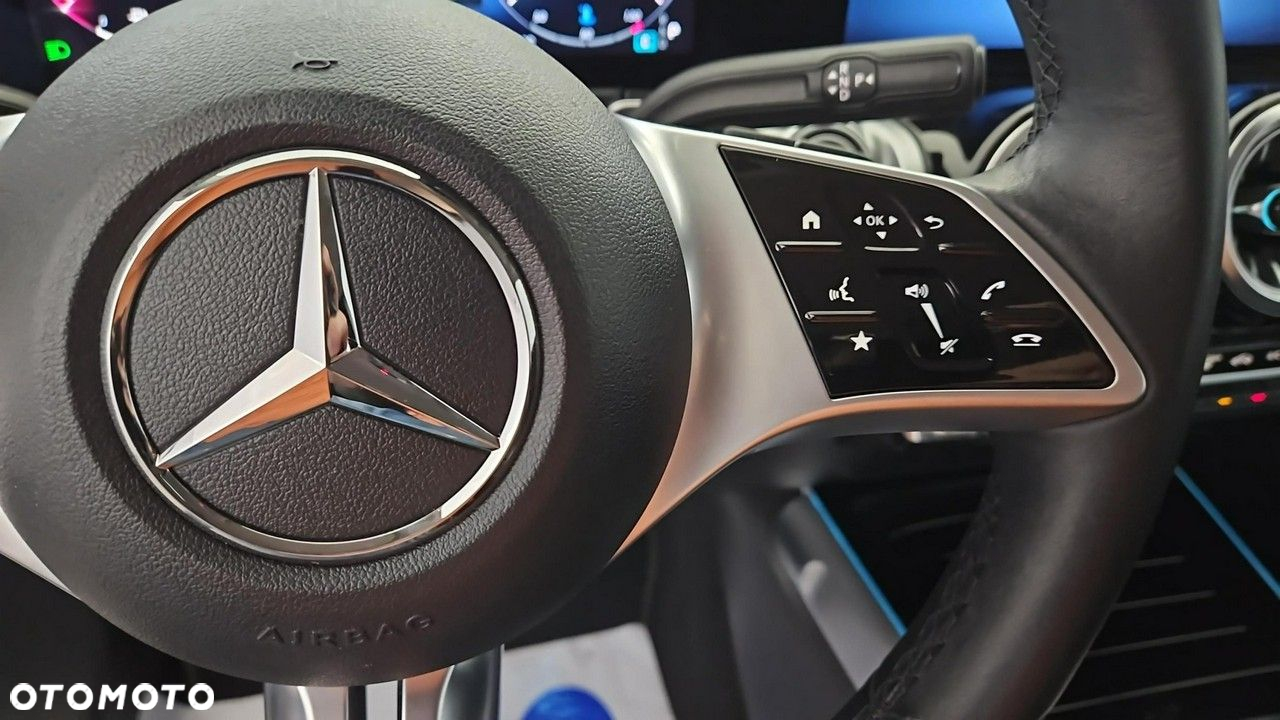 Mercedes-Benz GLB 200 d Progressive 8G-DCT - 15
