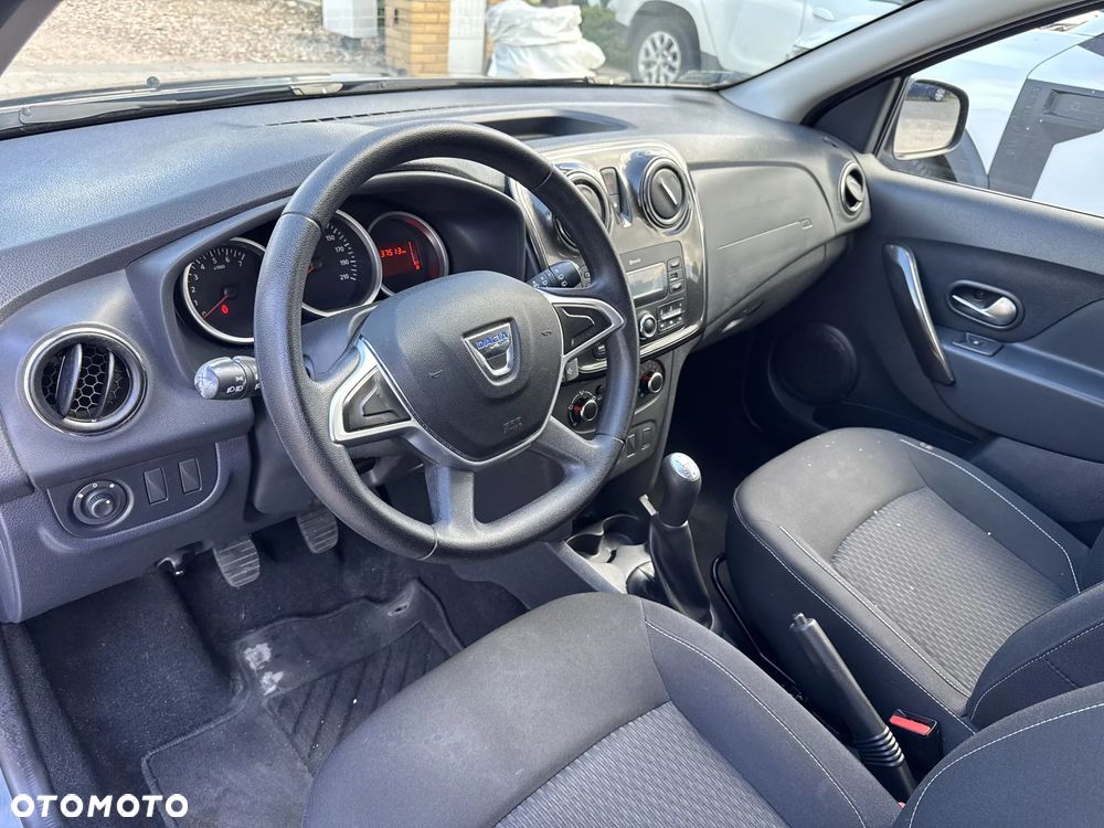 Dacia Sandero 1.2 16V Laureate EU6 - 9