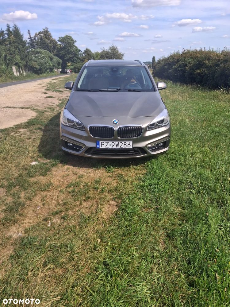 BMW Seria 2 220i Luxury Line - 2