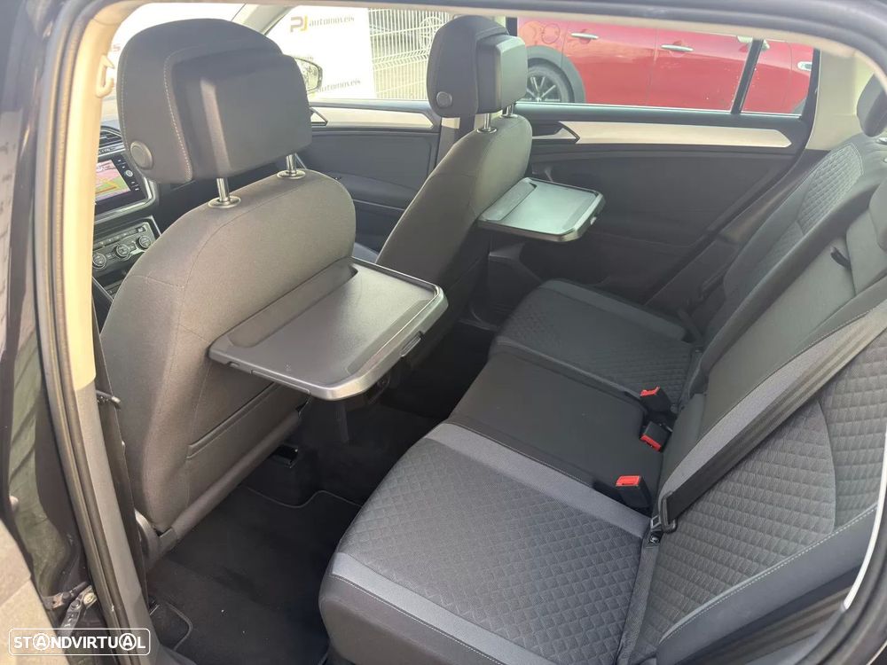 VW Tiguan 1.6 TDI Confortline - 18