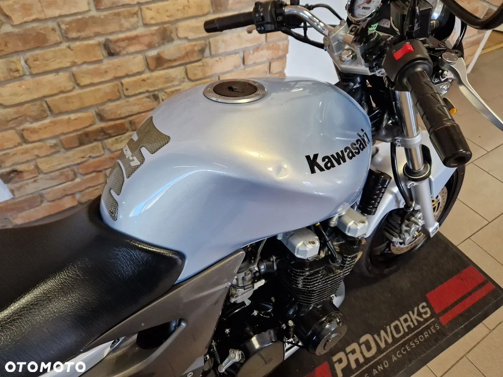 Kawasaki ZR - 23