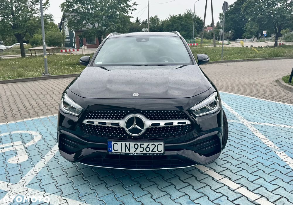 Mercedes-Benz GLA 200 AMG Line - 9