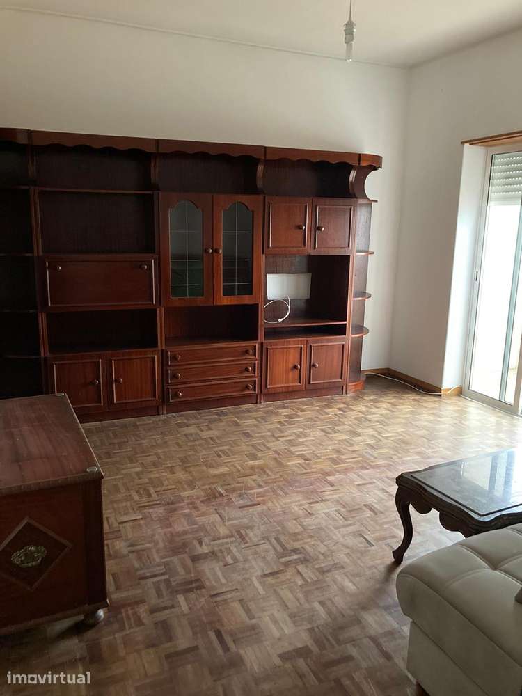 Apartamento T1  Excelente Oportunidade de Investimento - Grande imagem: 2/8