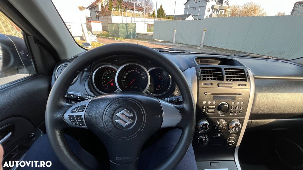 Suzuki Grand Vitara - 13