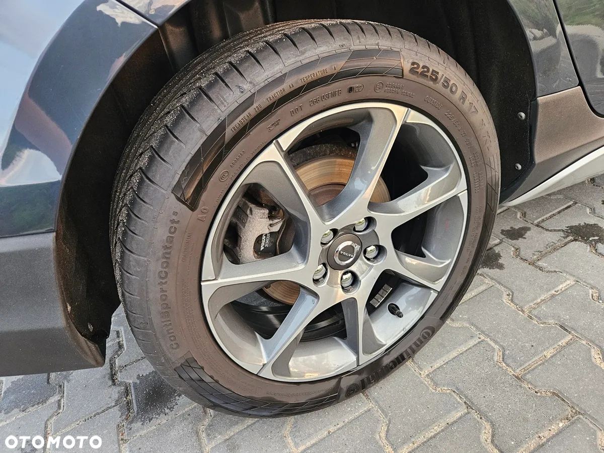 Volvo V40 Cross Country T4 AWD Drive-E Ocean Race - 11