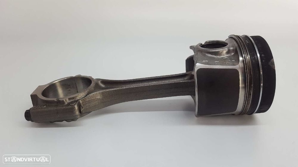 BIELA AUDI A3 SPORTBACK (8VA) ATTRACTION - 1