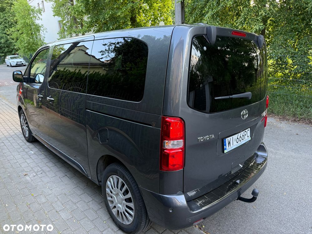 Toyota ProAce Kombi D-4D Medium 2,8t - 3