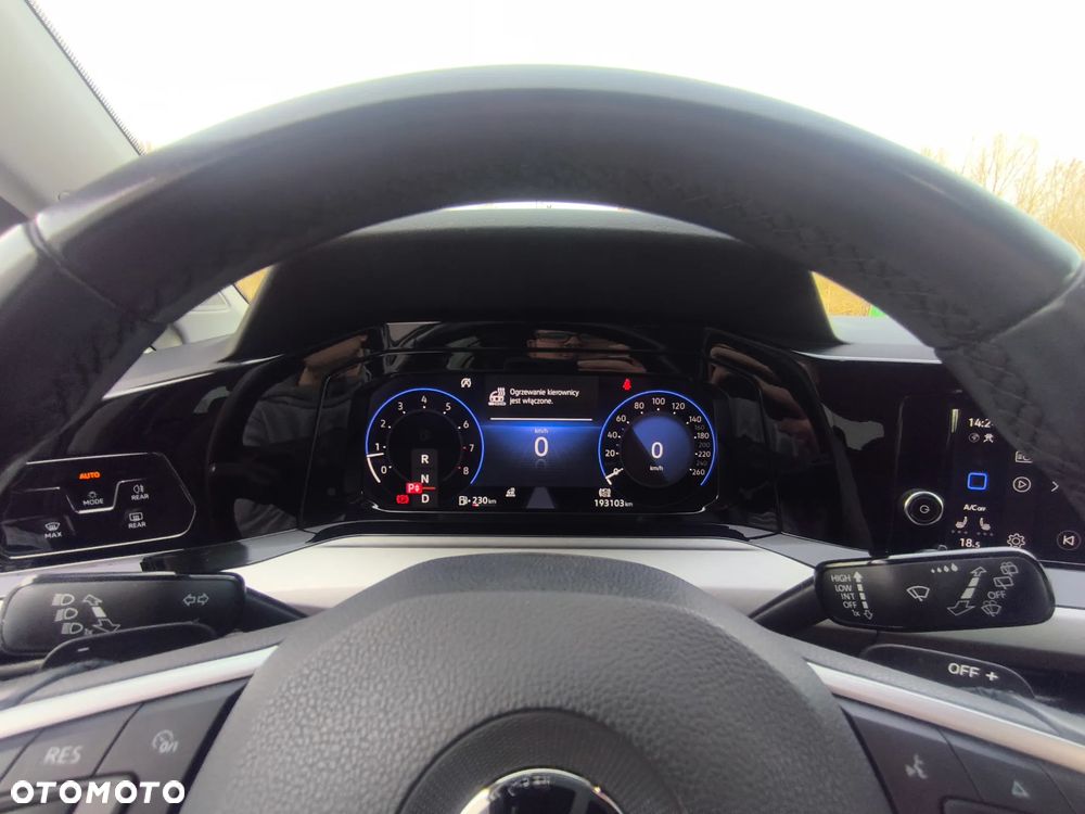 Volkswagen Golf 1.5 eTSI EVO Life DSG - 34