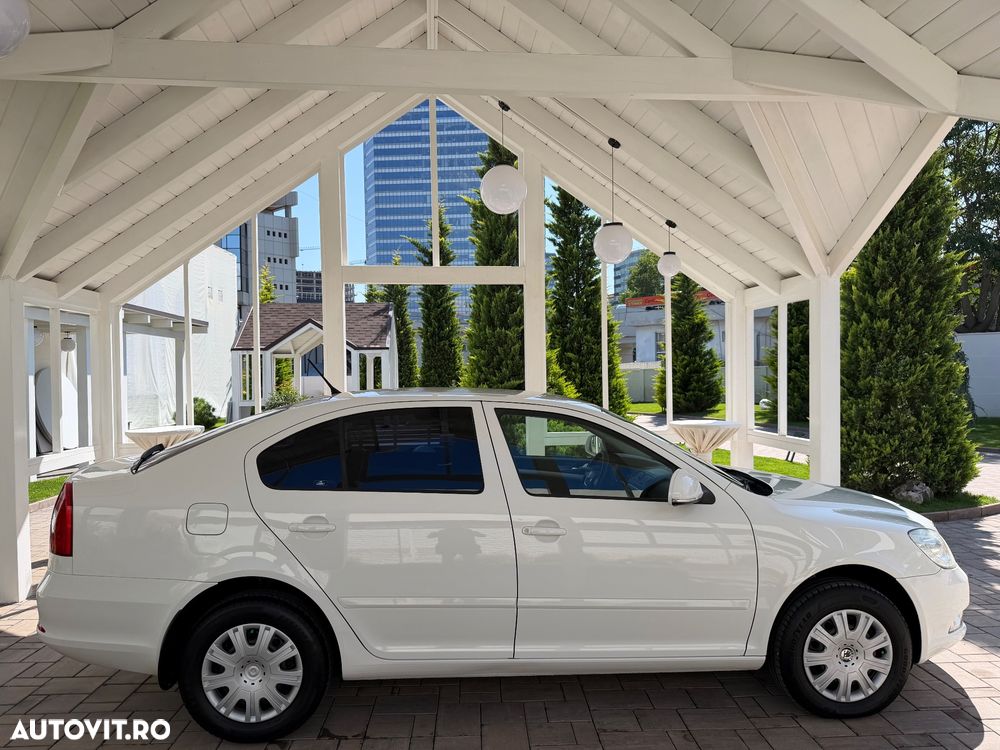 Skoda Octavia 1.6 TDI AMBITION - 3