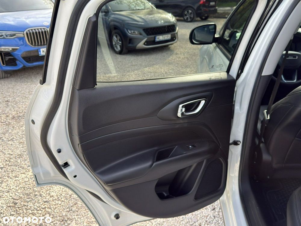 Jeep Compass - 18
