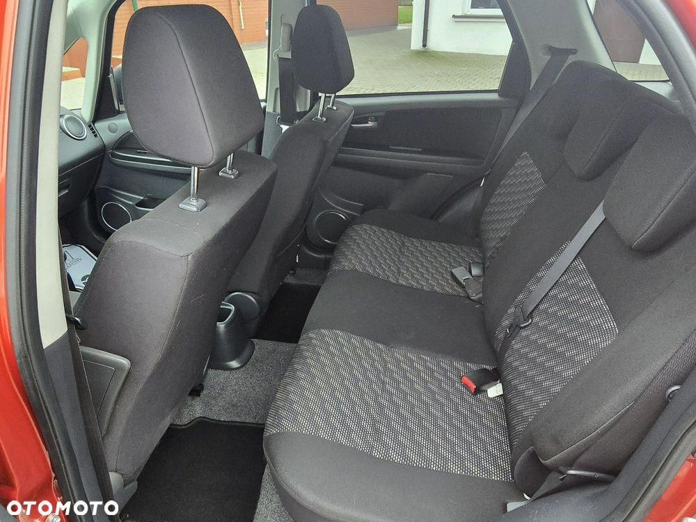 Suzuki SX4 - 17