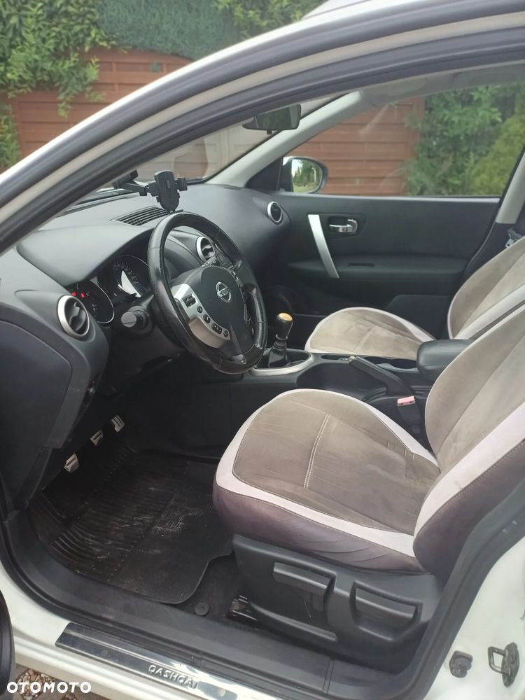 Nissan Qashqai+2 - 7