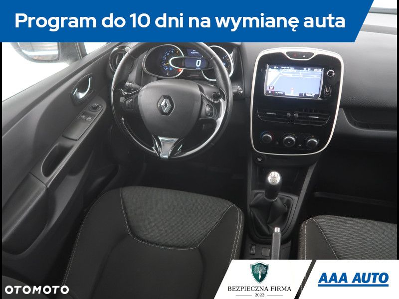 Renault Clio - 8
