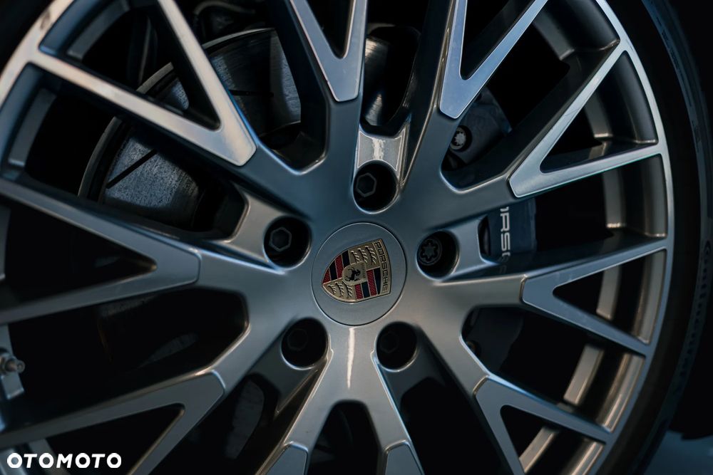 Porsche Panamera 4 - 18