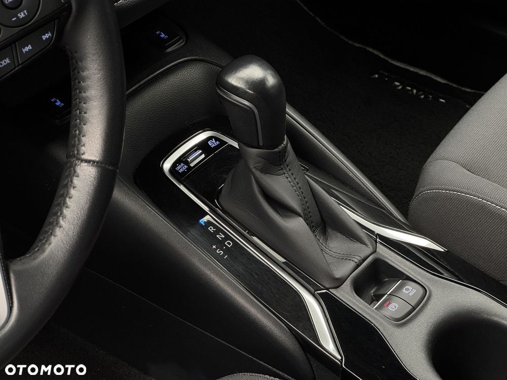 Toyota Corolla 2.0 Hybrid Comfort - 11