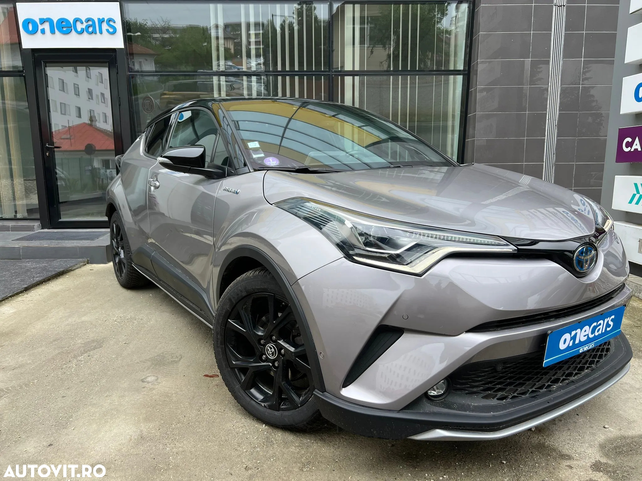 Toyota C-HR - 10