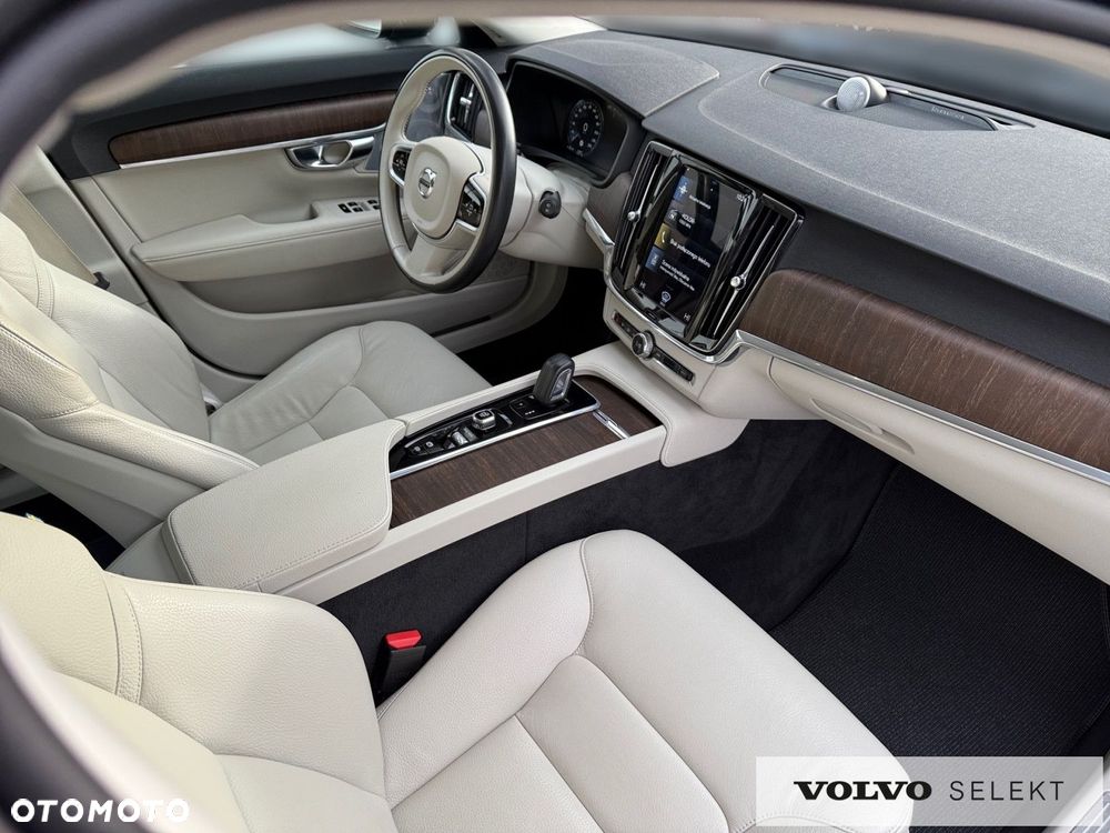 Volvo V90 Cross Country - 26