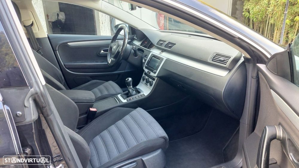 VW Passat CC - 9