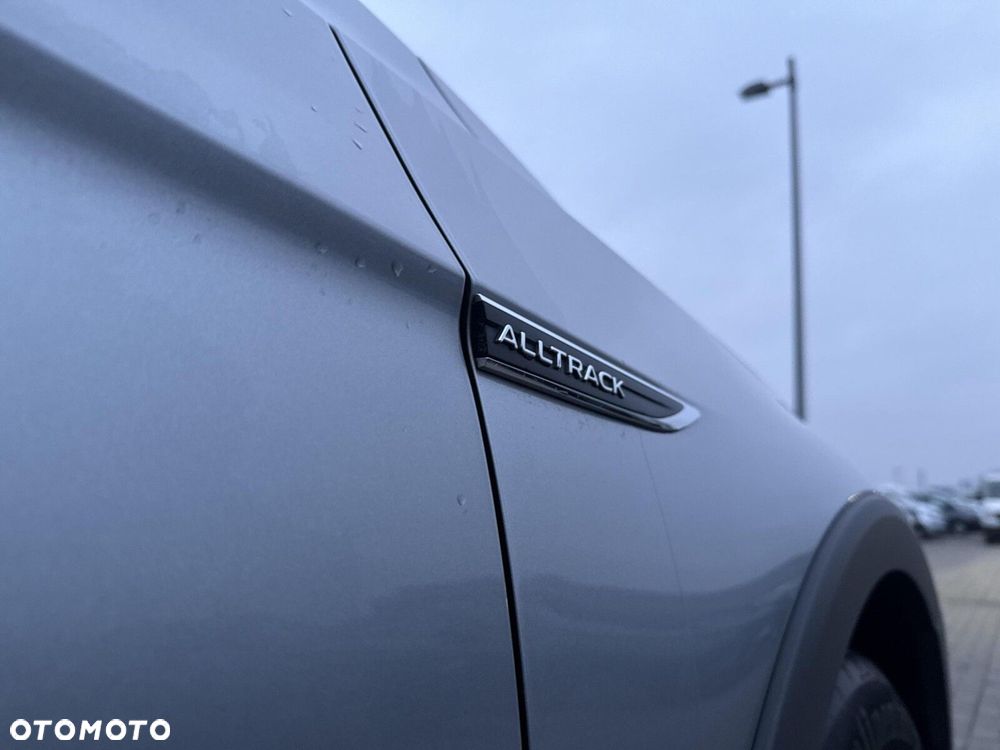 Volkswagen Passat - 30