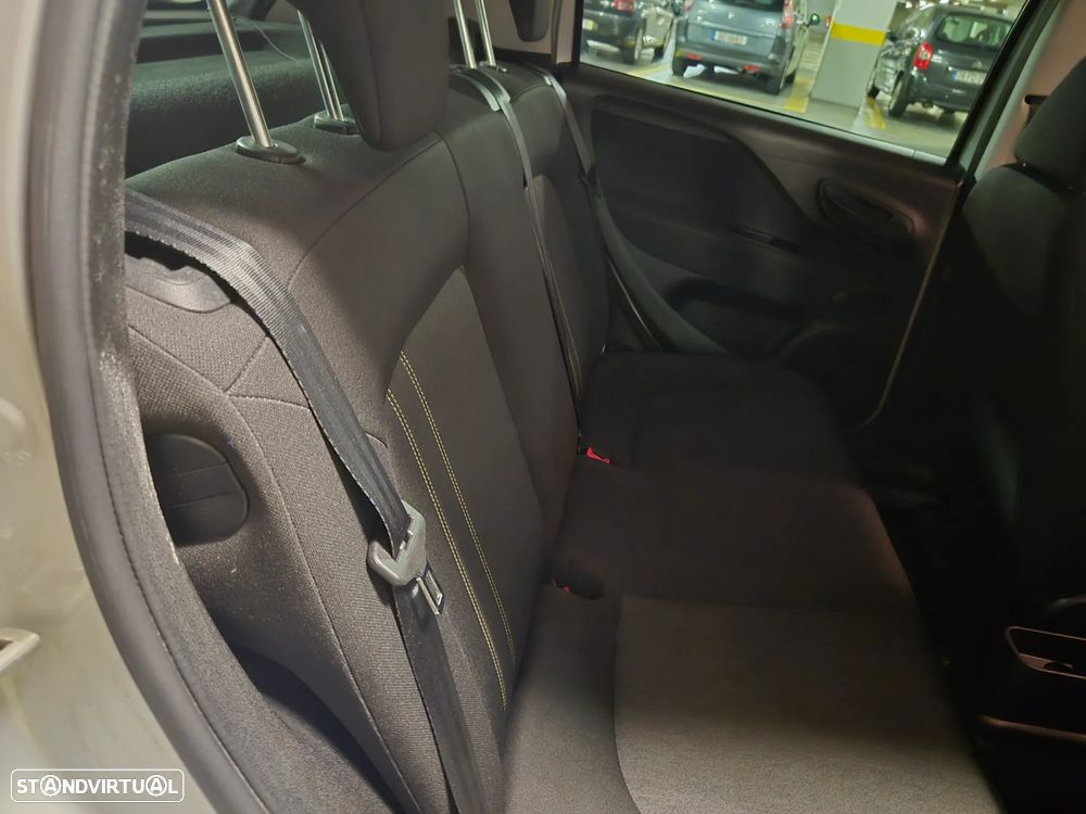 Fiat Punto 1.2 Young II S&S - 34