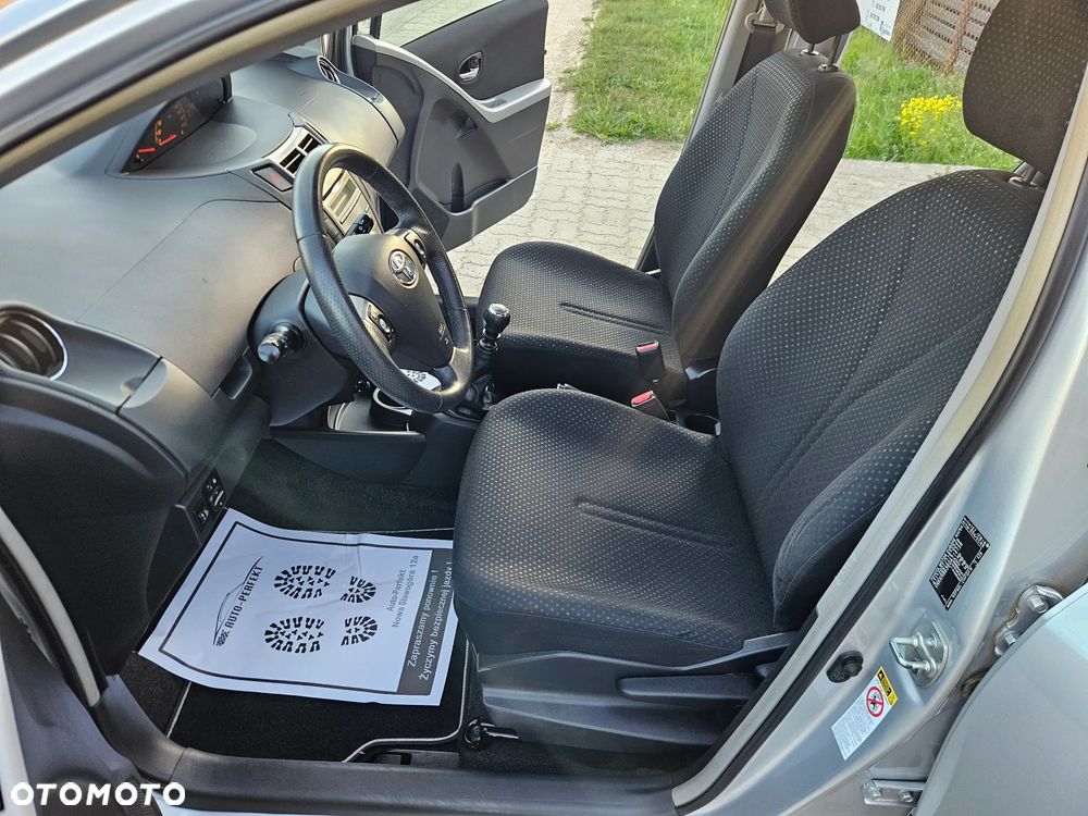 Toyota Yaris 1.33 Prestige - 16