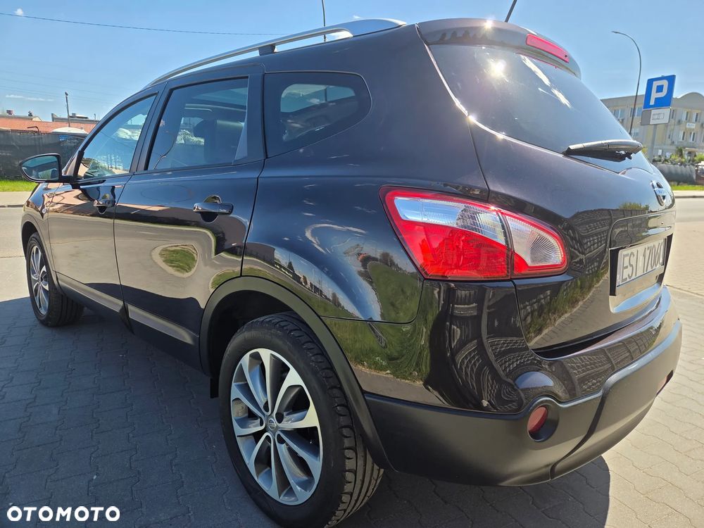 Nissan Qashqai 2.0 4 x 4 tekna - 2