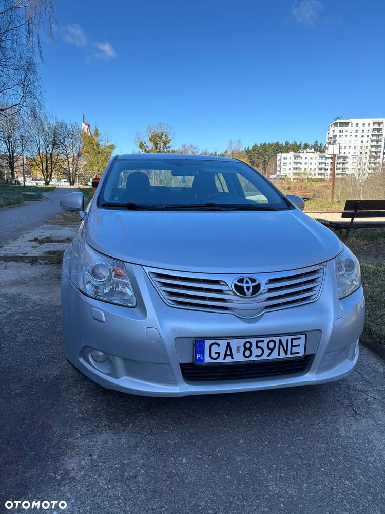 Toyota Avensis 2.0 D-4D - 1