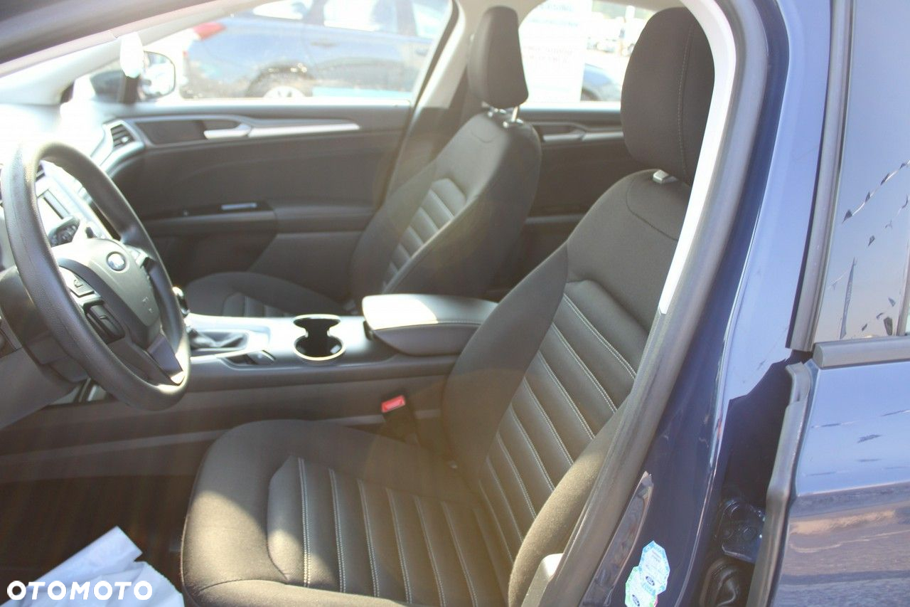 Ford Mondeo - 12